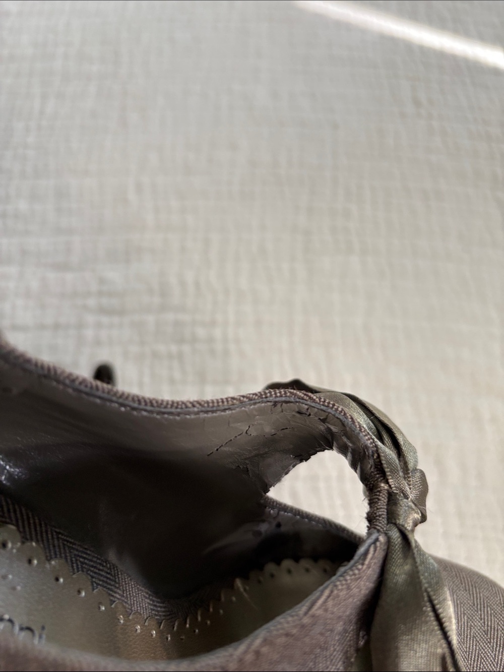 Roberto Vianni Herringbone Brown Bow Cutout Pumps Size 6 - Picture 9 of 12